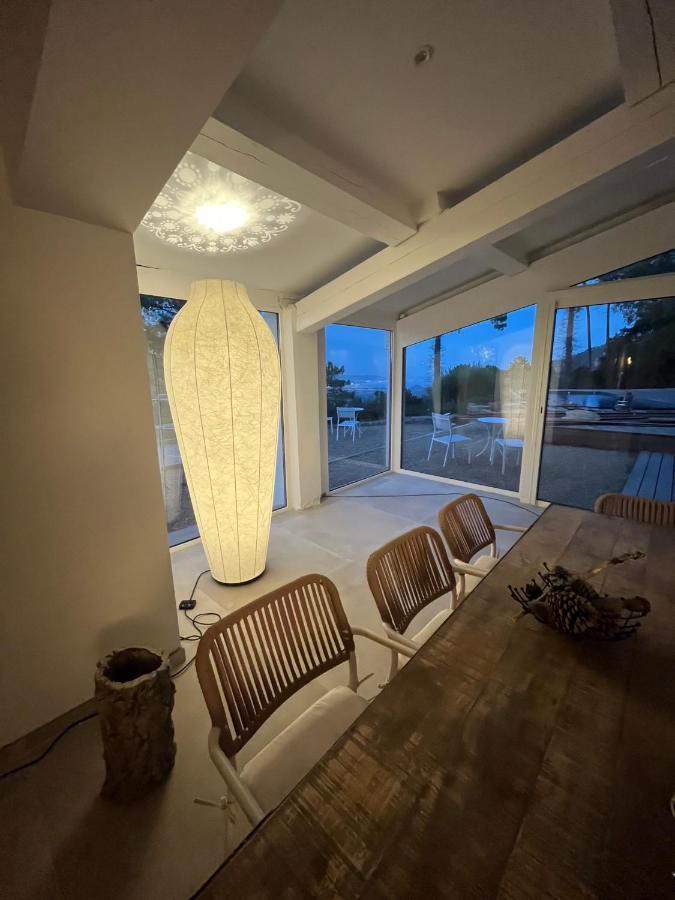 Villa Ormarine, Vue Exceptionnelle Sur La Baie De Cannes Et Le Mercantour Les Adrets-de-l'Esterel Exterior foto